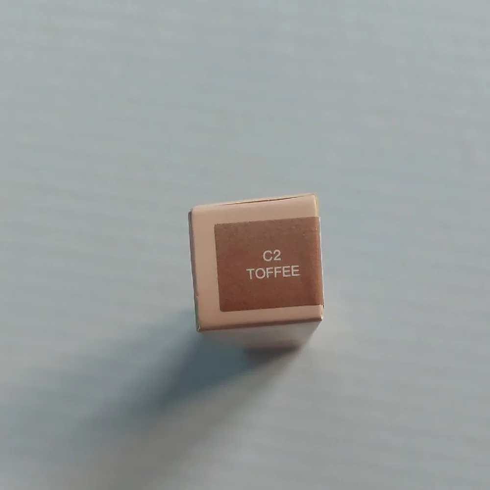 oulac Color Shine Cotour Crayon‎ C2 Toffee